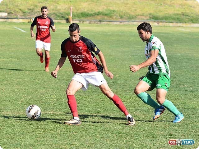 עשה כל מה שרצה במגרש, בוארון (ארנון לוי)